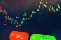 Áp lực bán tăng, nhà đầu tư nên hạn chế mua đuổi và vay margin