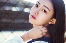 Vô tình nghe cuộc điện thoại của vợ với chị gái, tôi bần thần và hối hận vì đã lấy cô ấy