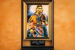 PSG dựng phối cảnh tranh Messi ở bảo tàng Louvre