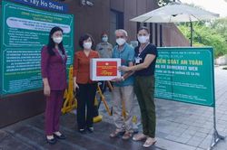 Chủ tịch Ủy ban MTTQ Việt Nam TP Nguyễn Lan Hương: Không để xảy ra 'ngoài chặt, trong lỏng', 'trên chặt, dưới lỏng' trong phòng chống dịch Covid-19