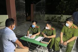 Thanh Hóa: Bắt quả tang hộ gia đình tự ý khai thác đất trái phép