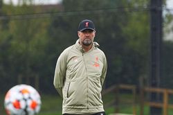 HLV Klopp hé lộ kế hoạch chuyển nhượng của Liverpool