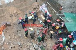 Mưa lũ, sạt lở đất làm 7 người thương vong