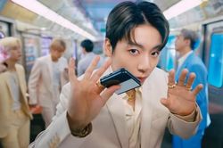 ARMY 'khó ở' khi Samsung tung ảnh BTS siêu phẩm