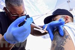 Đề xuất hợp lý kêu gọi Mỹ mở kho dự trữ vaccine cho thế giới