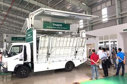 Bàn giao xe chuyên dụng phục vụ tiêm chủng lưu động cho Sở Y tế Phú Thọ và các tỉnh khu vực Tây Bắc