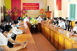 Đổi mới, nâng cao chất lượng học tập, quán triệt nghị quyết của Đảng