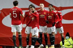 Đua vô địch Ngoại hạng Anh: Chờ Man Utd lật đổ Man City