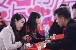 Sợ kết hôn nhưng người trẻ Trung Quốc vẫn muốn yêu đương