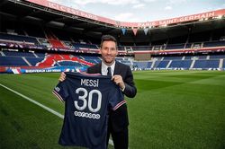 Paris Saint Germain sẽ chơi như thế nào khi có Lionel Messi?