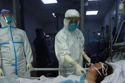 Gỡ vướng quá tải cứu F0 ở TPHCM