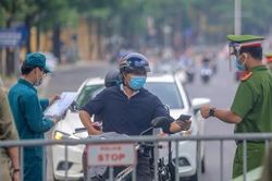 Chuyên gia 'hiến kế' để Hà Nội không phải kéo dài giãn cách xã hội