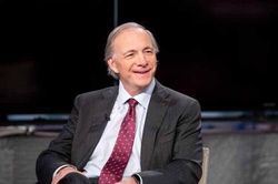 'Ông trùm' đầu cơ Ray Dalio thích vàng hơn Bitcoin