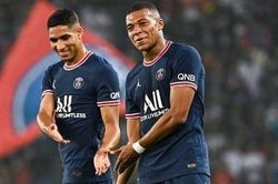 Mbappe giúp PSG dẫn đầu Ligue 1