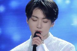 'Still With You' của Jungkook BTS chiếm cảm tình trên toàn cầu
