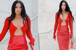 Megan Fox 'thả rông' còn phanh áo xuống phố