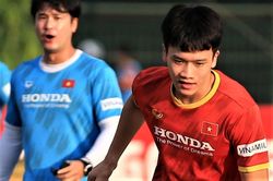 Hoàng Đức: 'Không khó để đá cặp cùng Xuân Trường, Đức Huy'