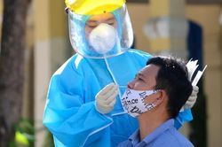 Dịch Covid-19 ngày 16/8: Hơn 600 bệnh nhân đang phải điều trị ICU và ECMO