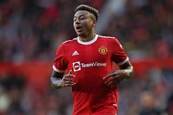 Chuyển nhượng MU 16/8: MU đàm phán mua sao Barca. Lingard nổi giận với MU