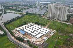 Cận cảnh công trường xây bệnh viện dã chiến hồi sức tích cực Covid -19
