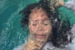 Hoảng hồn khi nhờ nhiếp ảnh gia 'cây nhà lá vườn' chụp ảnh