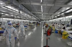Trung tâm hồi sức tích cực COVID-19 của Bệnh viện Việt Đức: Chạy đua với thời gian để cứu người bệnh
