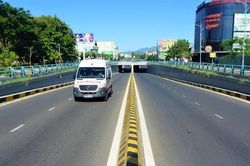 Đường phố Đà Nẵng 'bất động' trong ngày đầu 'phong thành'