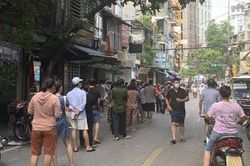 Hà Nội: Dừng cấp giấy ra vào tại phường Chương Dương