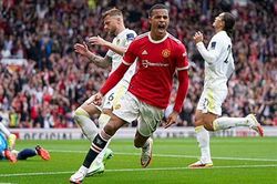 Solskjaer: 'Greenwood đã trở thành người đàn ông thực thụ sau mùa hè'