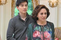 Có bầu trước cưới, mẹ bạn trai tuyên bố 'con tôi không đổ vỏ', nhưng 5 năm sau bà lại phải tìm cô cùng màn thỏa thuận tiền tỷ bất ngờ