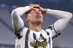Báo Tây Ban Nha: Chủ tịch Perez nói không với Ronaldo