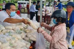 Hỗ trợ khẩn cấp người dân gặp khó khăn do dịch Covid-19