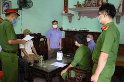 Nghệ An: Khởi tố nguyên chủ tịch cùng 3 cán bộ xã rút tiền ngân sách