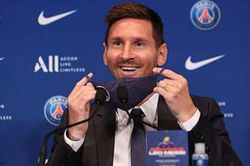 Giảm thu nhập đáng kể tại PSG, Messi vẫn nhận lương cao nhất thế giới