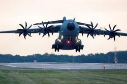 Máy bay Đức sơ tán... 22 tấn bia và bỏ mặc người Afghanistan