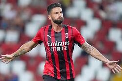 Milan: Pioli có thể áp dụng sơ đồ 4-4-2