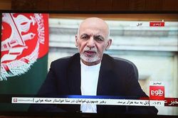Lãnh đạo chính quyền cũ chạy tứ tung, Bộ trưởng Quốc phòng Afghanistan kêu gọi Interpol bắt giữ Tổng thống Ghani