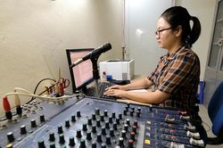 Những bóng hồng 'loa phường' trong cuộc chiến chống COVID
