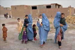 Hàng chục quốc gia cùng kêu gọi Taliban đảm bảo quyền cho phụ nữ và trẻ em gái