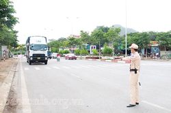 Kiểm soát 'luồng xanh' để bảo vệ 'vùng xanh'