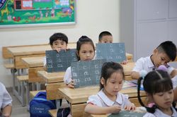 Hạn chế việc dạy học trực tuyến đối với học sinh lớp 1
