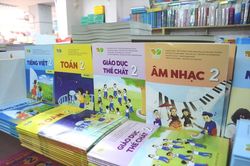 Bộ GD-ĐT định sửa hàng loạt quy trình, tiêu chuẩn biên soạn Sách giáo khoa