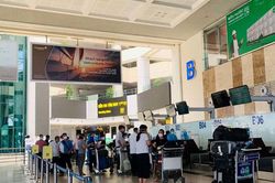 VietnamAirlines tiếp tục vận chuyển y bác sĩ đến TP Hồ Chí Minh