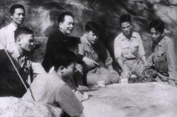 Từ đỉnh xuống đáy