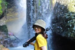 Nữ sinh trường y kiên cường nơi tuyến đầu chống dịch