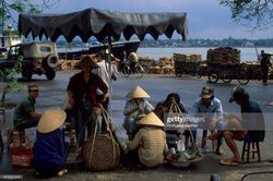 Ảnh đẹp mộc mạc về Huế, Đà Nẵng năm 1992 qua ống kính Tây