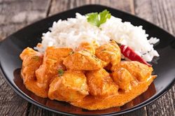 Sử dụng gà ốm nấu ăn, mẹ vô tình hại chết hai con