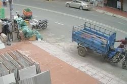 Clip trộm xe ba gác nhưng không nổ được máy, bỏ chạy khi bị truy đuổi