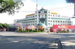 Sau 2 ngày xử lý nghiêm các trường hợp vi phạm Chỉ thị 16, TP Vinh vắng bóng người