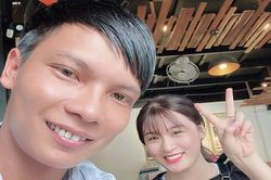 Soi nhan sắc của vợ 'thầy giáo' hot nhất cõi mạng Lộc Fuho